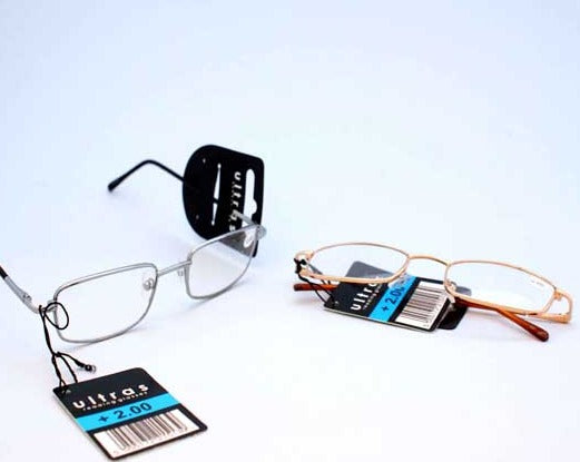 £1 Reading Silver/Gold Glasses (4)